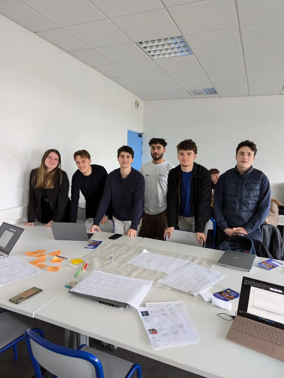 Challenge Ta Ville La Roche sur Yon, étudiants ICAM IUT La Roche, 1 journée pour s'initier à l'entrepreneuriat, un des groupes