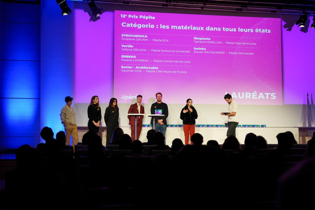 Tiphaine Morillon Prix pépite 2025 remise de prix  à paris le 20 novembre catégorie Les matériaux
dans tous leurs états